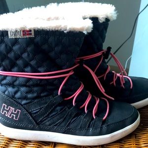 Helly Hansen snow boot - size 7